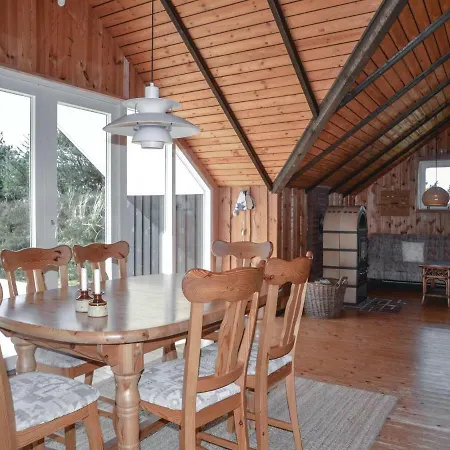 Semesterbostad Three-bedroom Holiday In Oksbøl