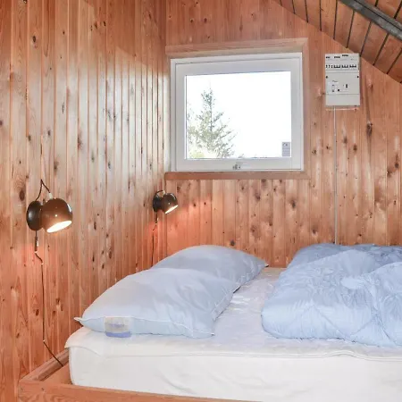 Three-bedroom Holiday In